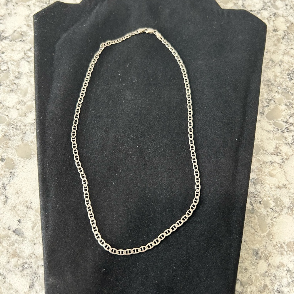 925 Italy  Sterling Silver Anchor Mariner Chain. Length 18”